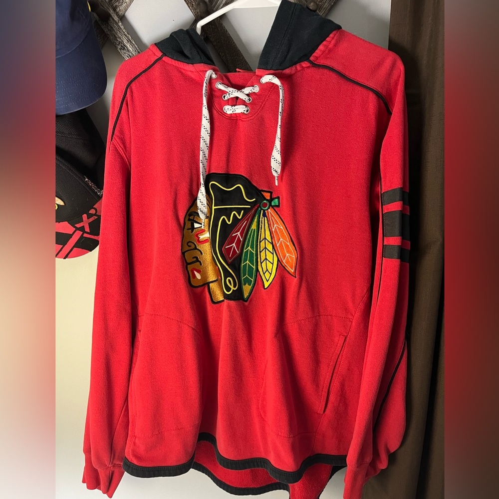Reebok NHL Chicago Blackhawks hooded Sweatshirt